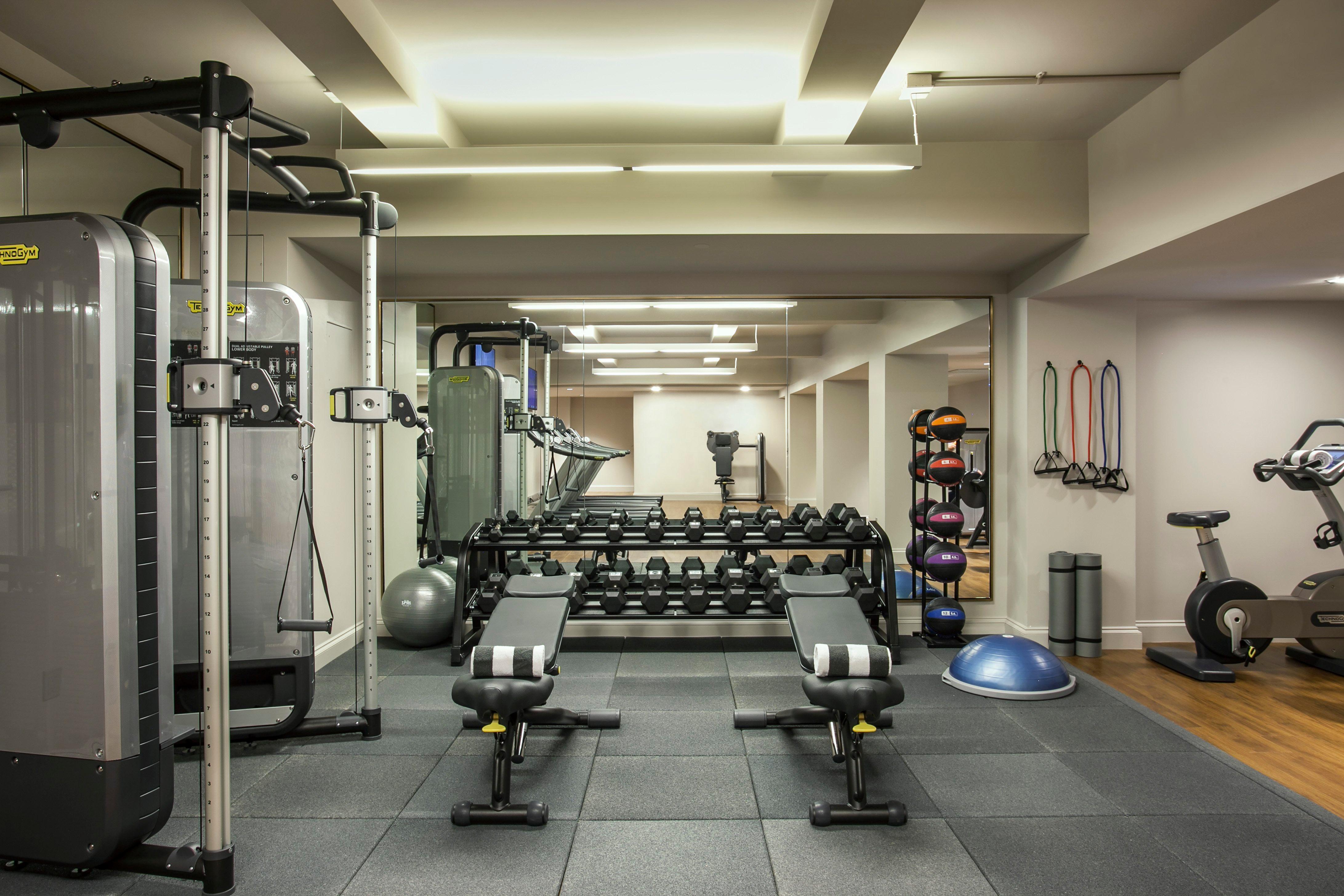 Intercontinental New York Barclay Hotel By Ihg Exterior foto The gym at The Ivy Spa