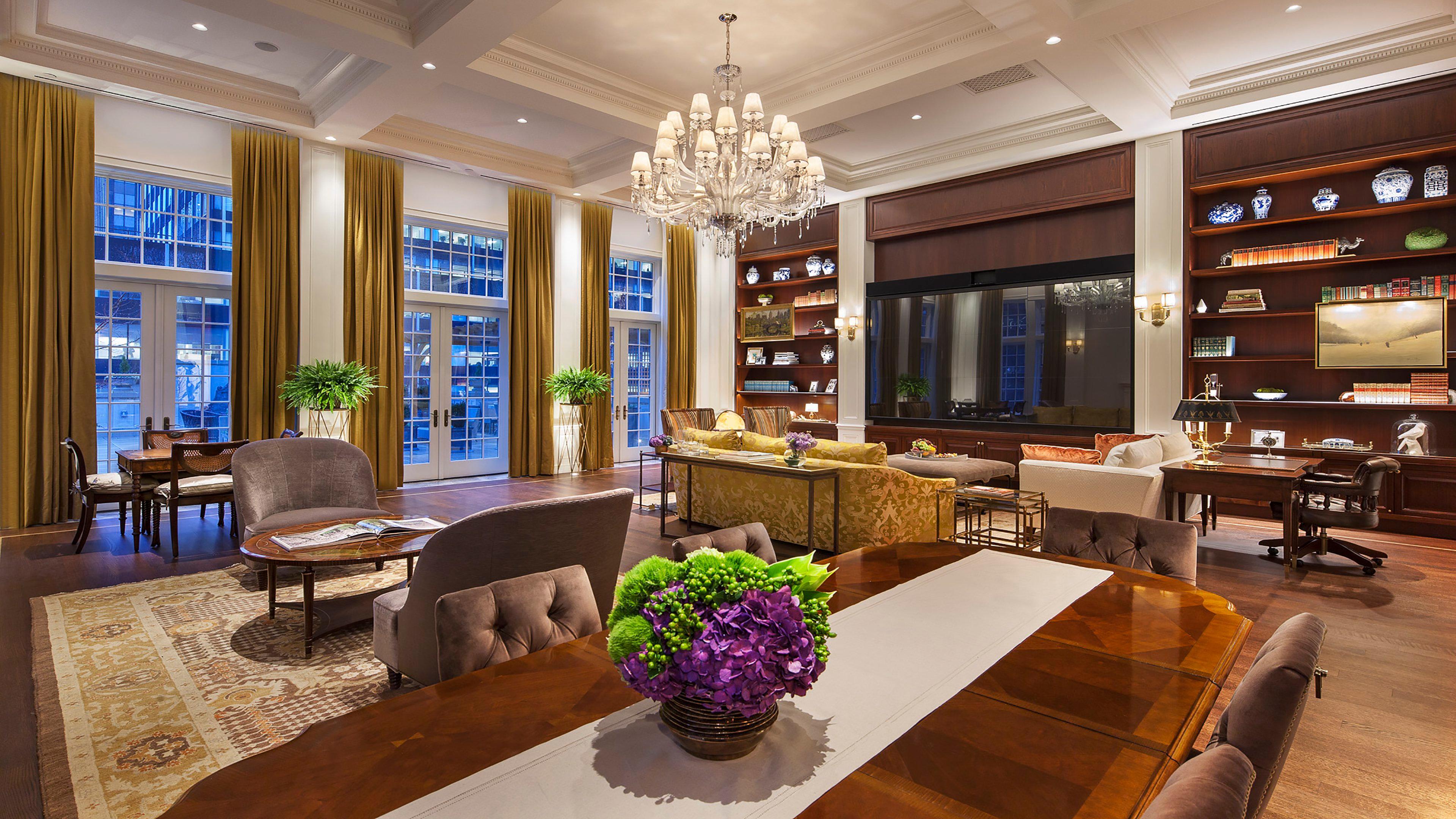 Intercontinental New York Barclay Hotel By Ihg Exterior foto The living room of the 2012 White House Christmas tree